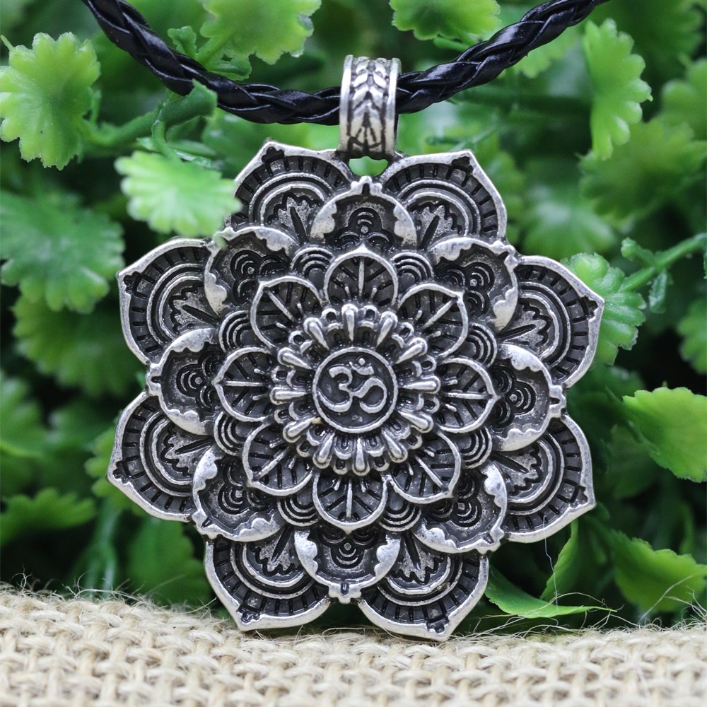 Amulet Yoga Jewelry Mandala